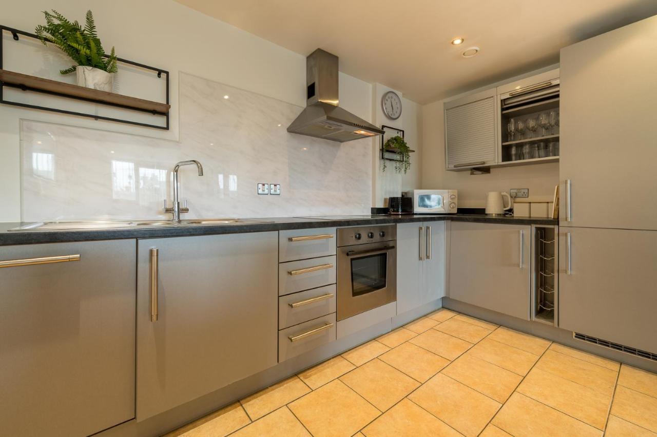 Sidemersey Livings- Convenient And Central 2-Bedroom Haven In L1 Liverpool Kültér fotó