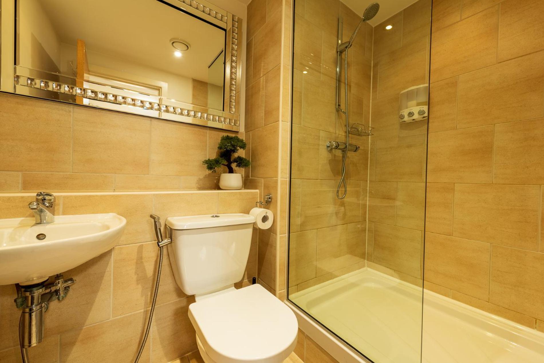 Sidemersey Livings- Convenient And Central 2-Bedroom Haven In L1 Liverpool Kültér fotó