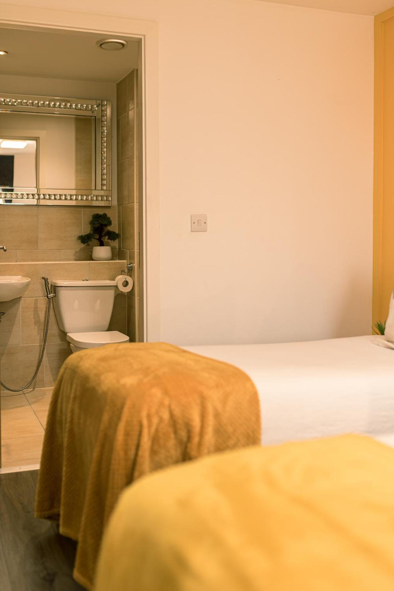 Sidemersey Livings- Convenient And Central 2-Bedroom Haven In L1 Liverpool Kültér fotó